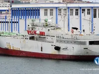 Kapal longliner kanggo didol
