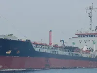 Kapal tanker minyak/bahan kimia kanggo didol