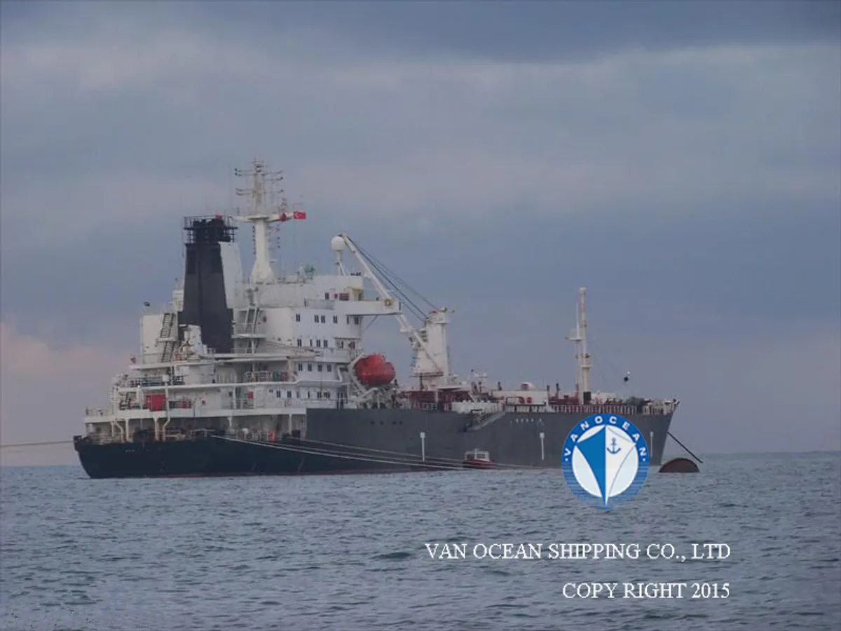 Kapal tanker minyak/bahan kimia kanggo didol