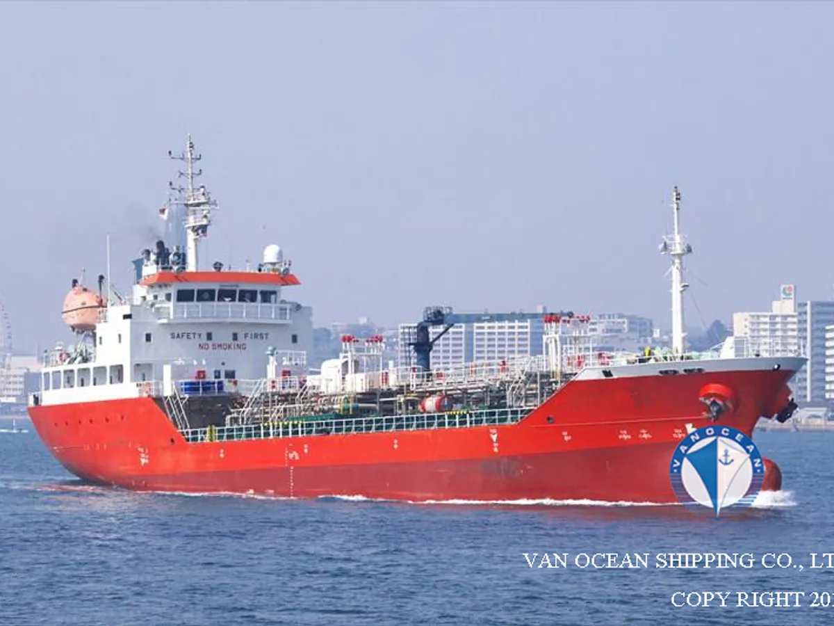 Kapal tanker minyak/bahan kimia kanggo didol