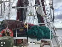 Kapal trawler kanggo didol
