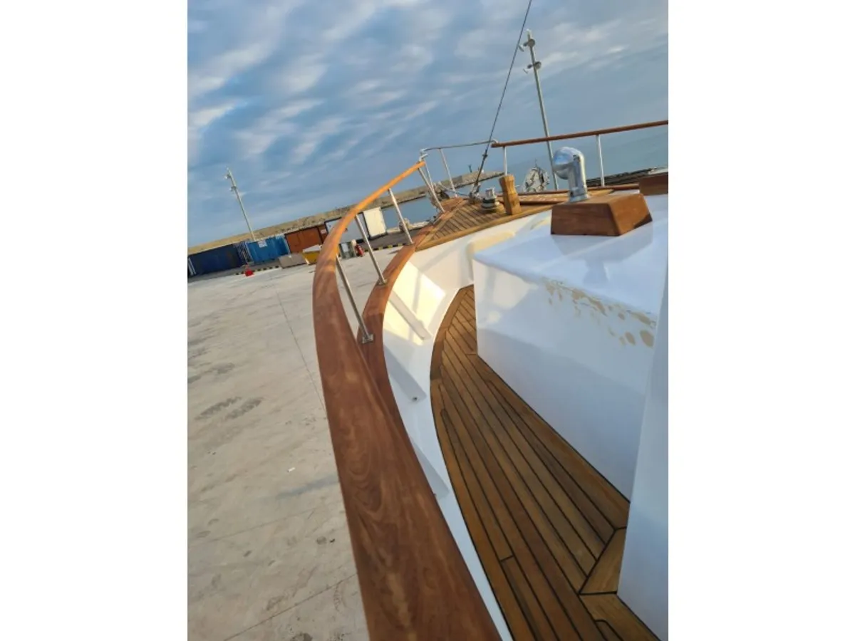 Yacht kanggo didol