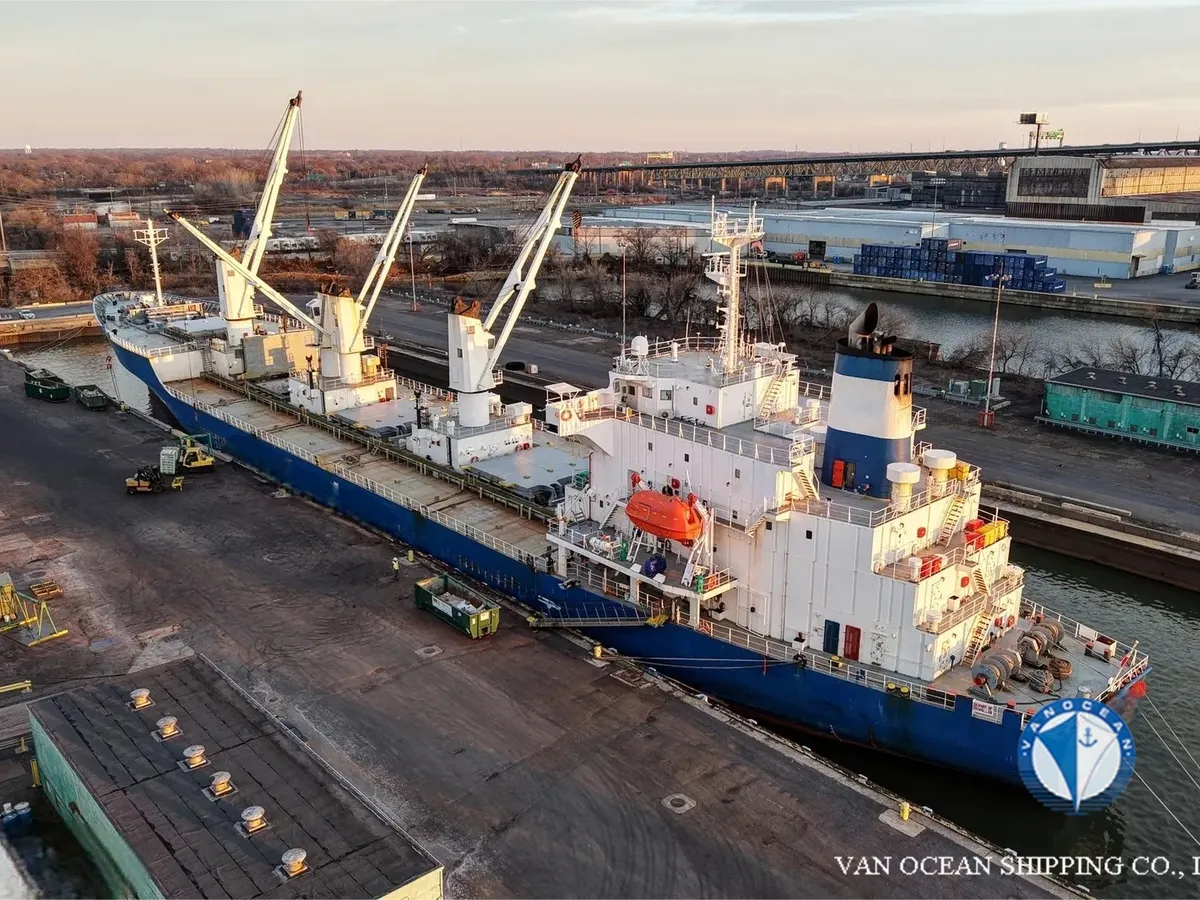 Kapal reefer kanggo didol