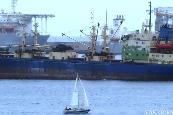 Reefer ship for sale