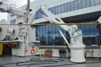 Kapal kontainer kanggo didol