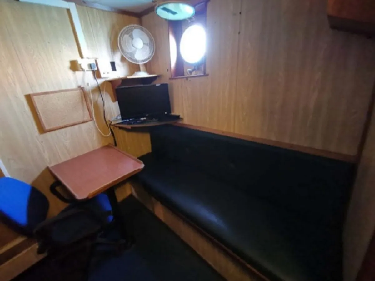 Kapal pasokan kanggo didol