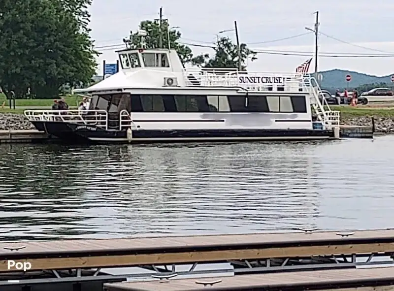 Kapal feri kanggo didol