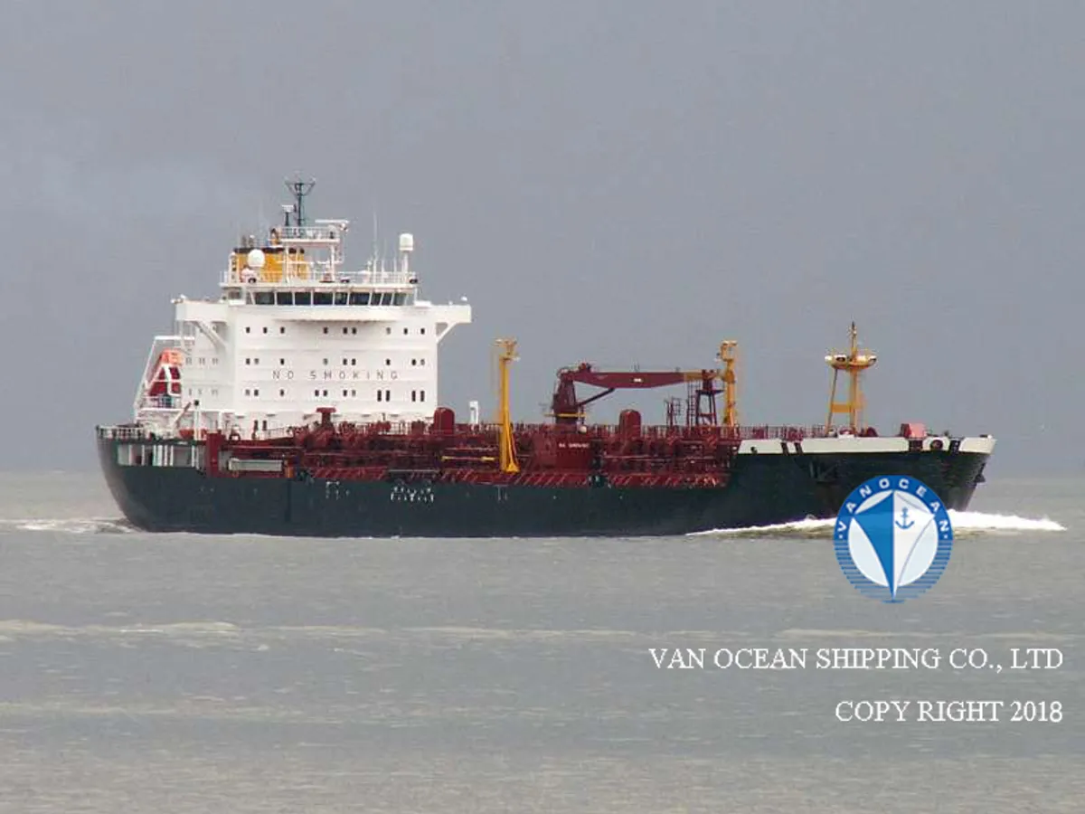 Kapal tanker minyak/bahan kimia kanggo didol