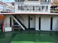 Kapal kontainer kanggo didol