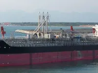 Kapal tanker minyak/bahan kimia kanggo didol
