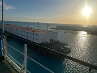 Barge akomodasi kanggo didol