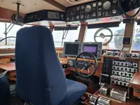 Kapal kerja kanggo didol