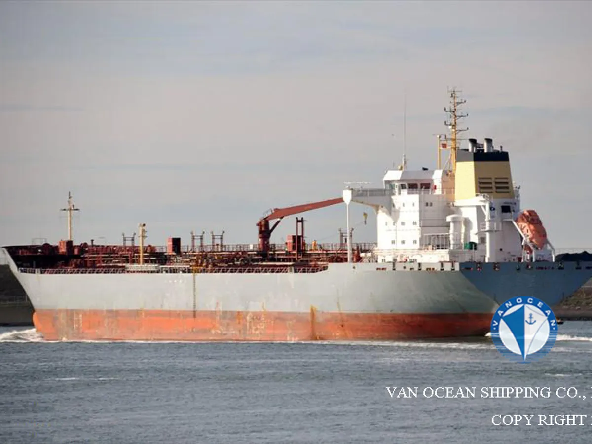 Kapal tanker minyak/bahan kimia kanggo didol