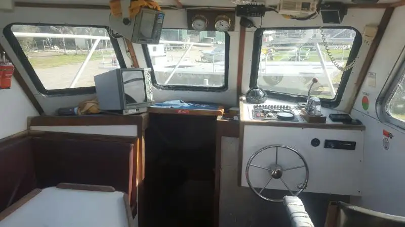 Kapal trawler kanggo didol