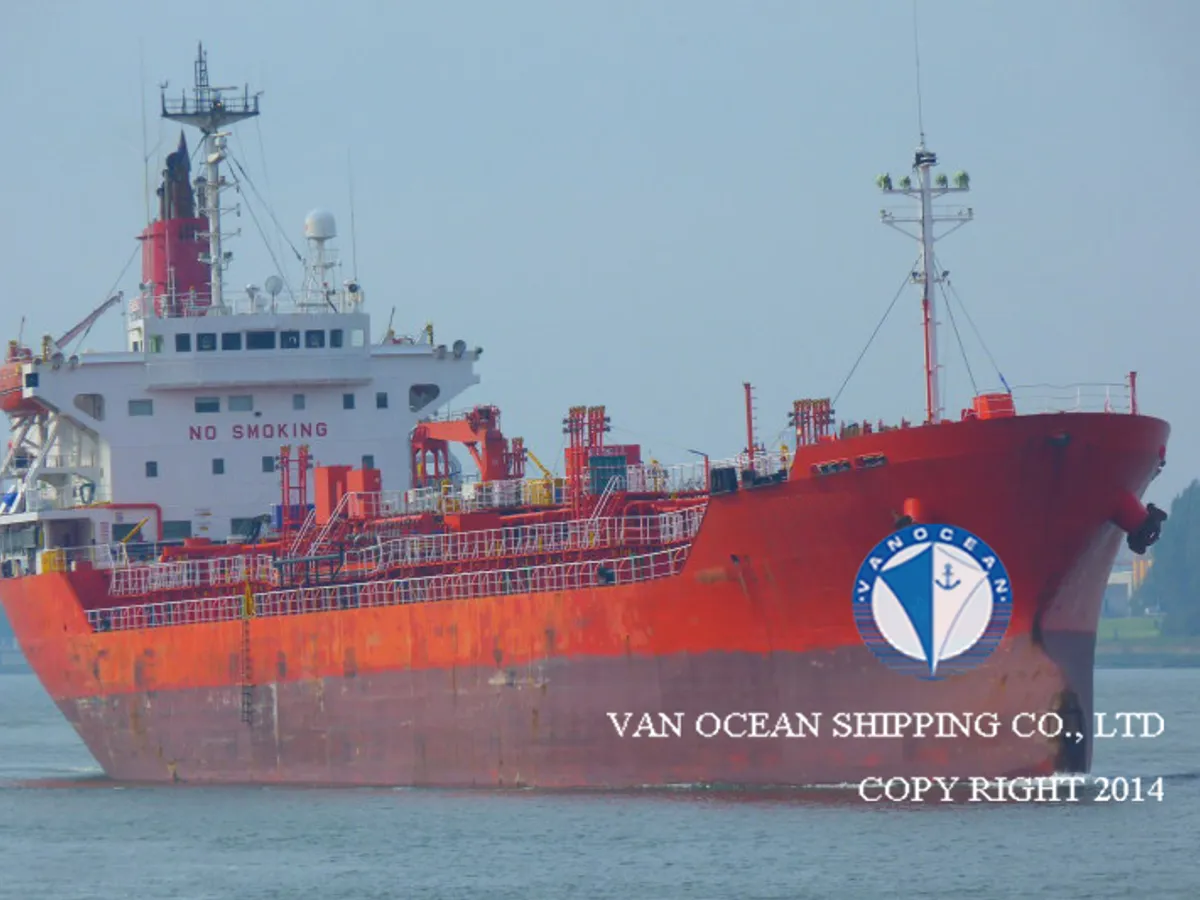 Kapal tanker minyak/bahan kimia kanggo didol