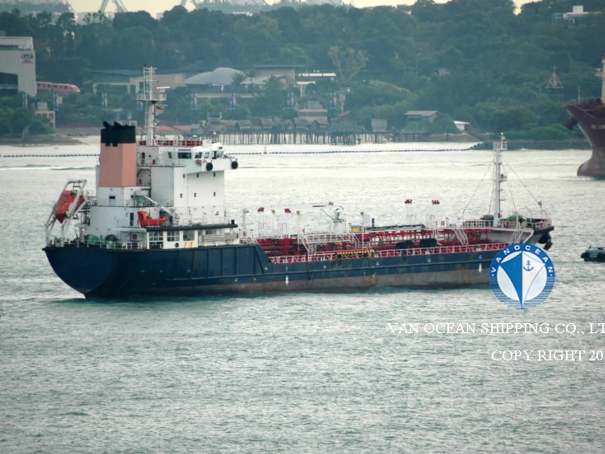 Kapal tanker minyak/bahan kimia kanggo didol