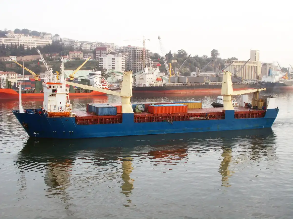 Kapal reefer kanggo didol