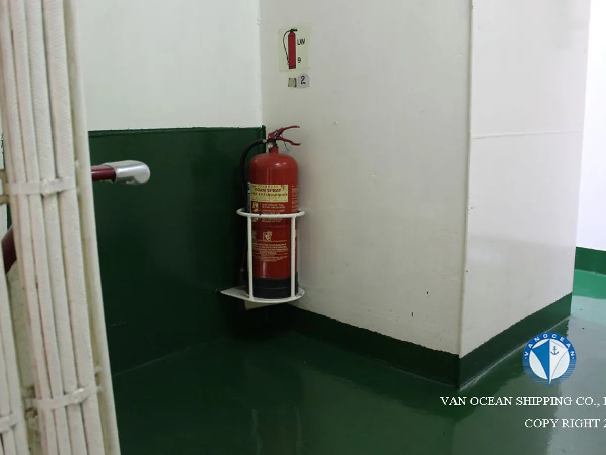 Kapal tanker minyak/bahan kimia kanggo didol