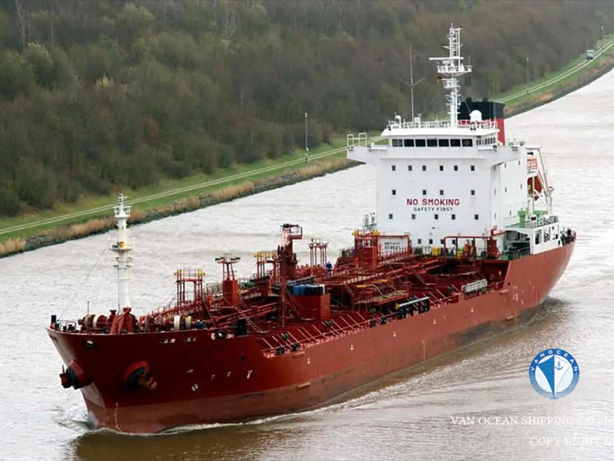 Kapal tanker minyak/bahan kimia kanggo didol