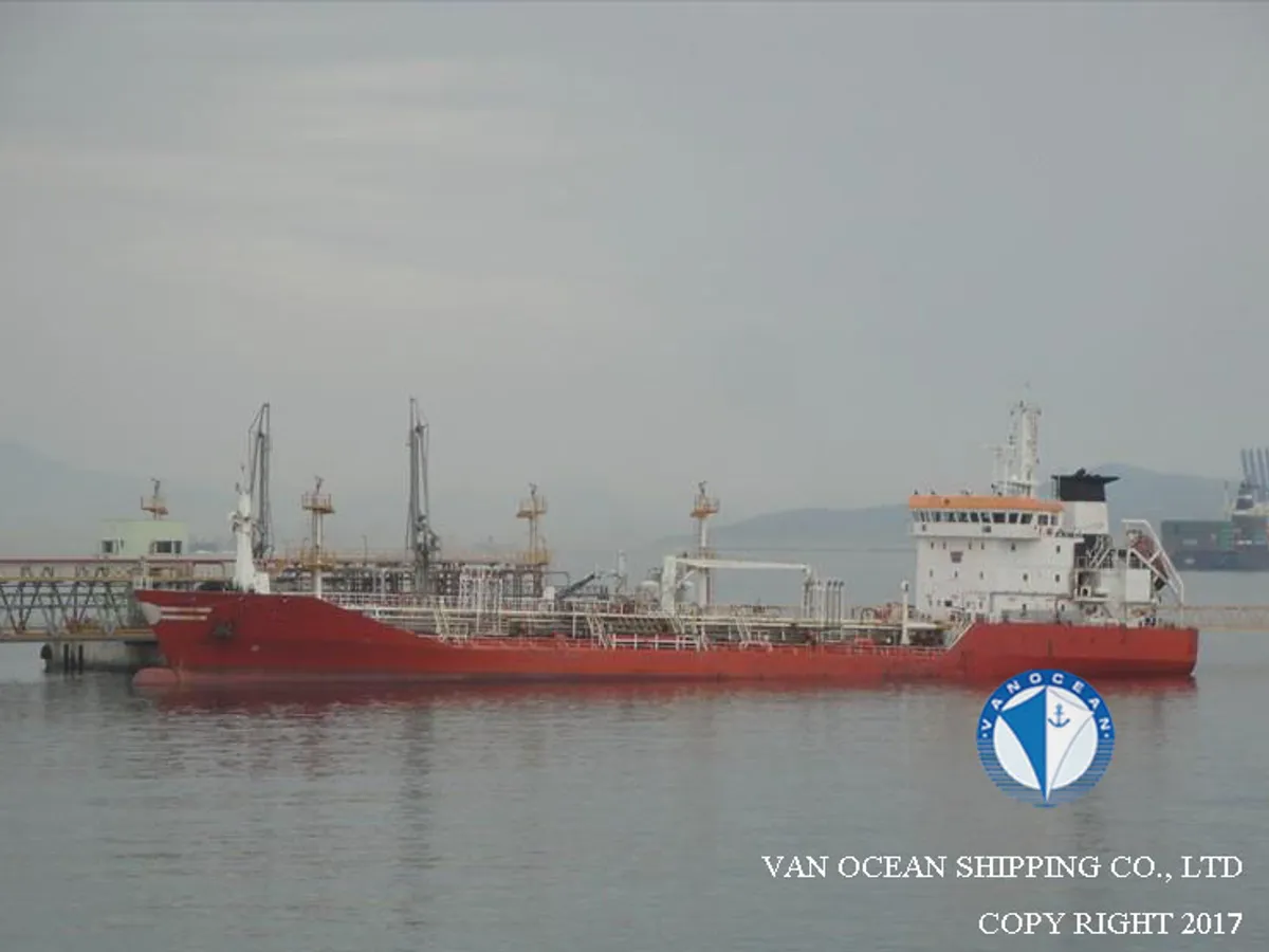 Kapal tanker minyak/bahan kimia kanggo didol