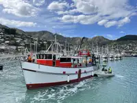 Kapal trawler kanggo didol