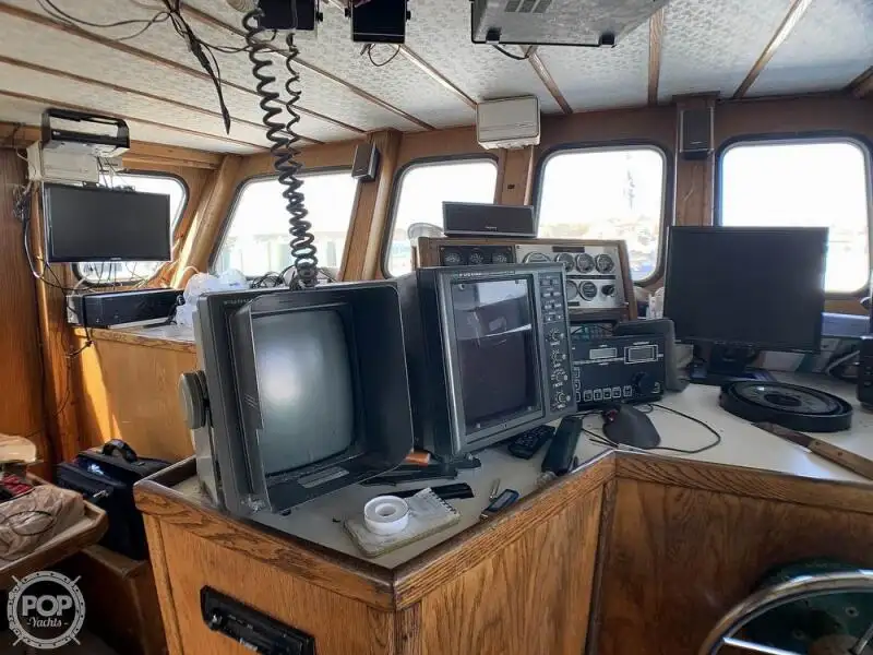 Kapal longliner kanggo didol