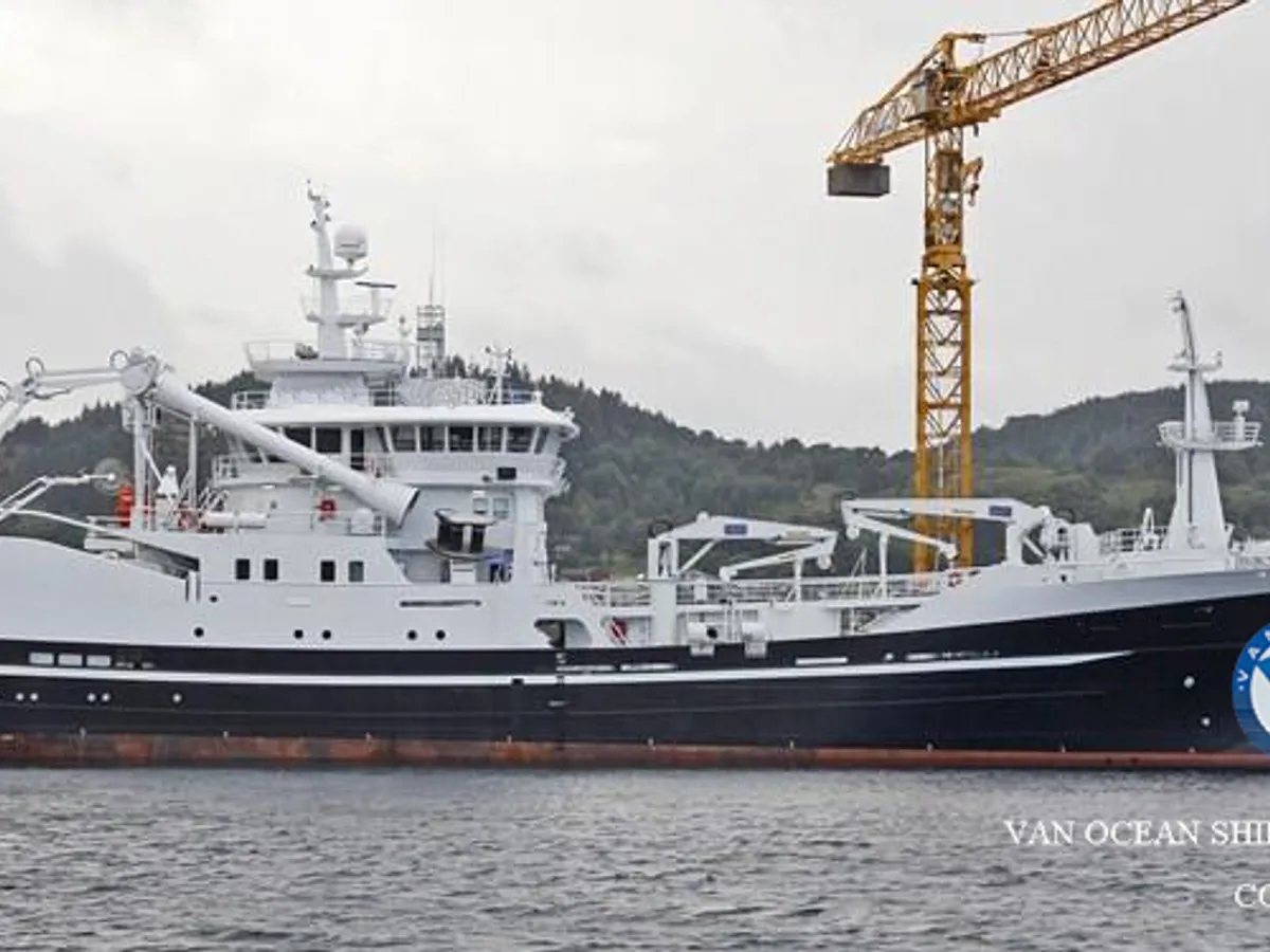 Kapal trawler kanggo didol
