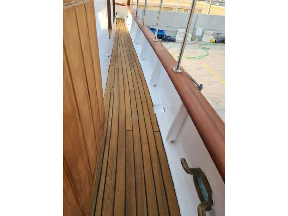 Yacht kanggo didol