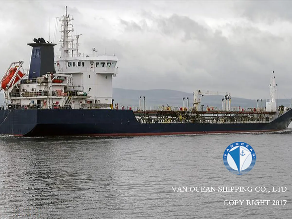 Kapal tanker minyak/bahan kimia kanggo didol