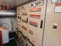 Kapal kontainer kanggo didol
