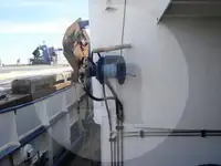 Kapal pengangkut iwak urip kanggo didol