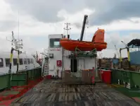 Kapal kontainer kanggo didol