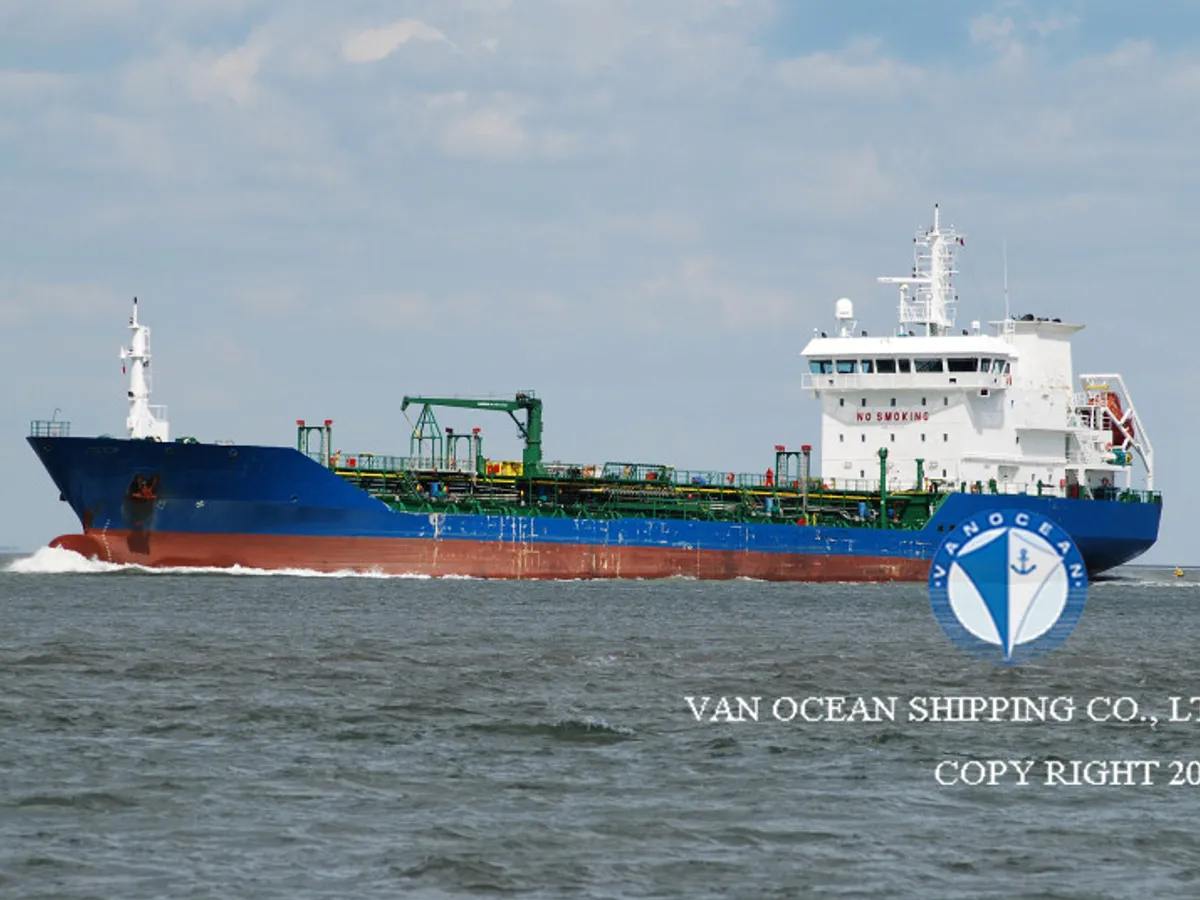 Kapal tanker minyak/bahan kimia kanggo didol