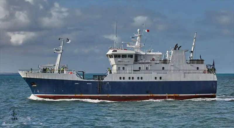 Kapal pasokan platform (PSV) kanggo didol