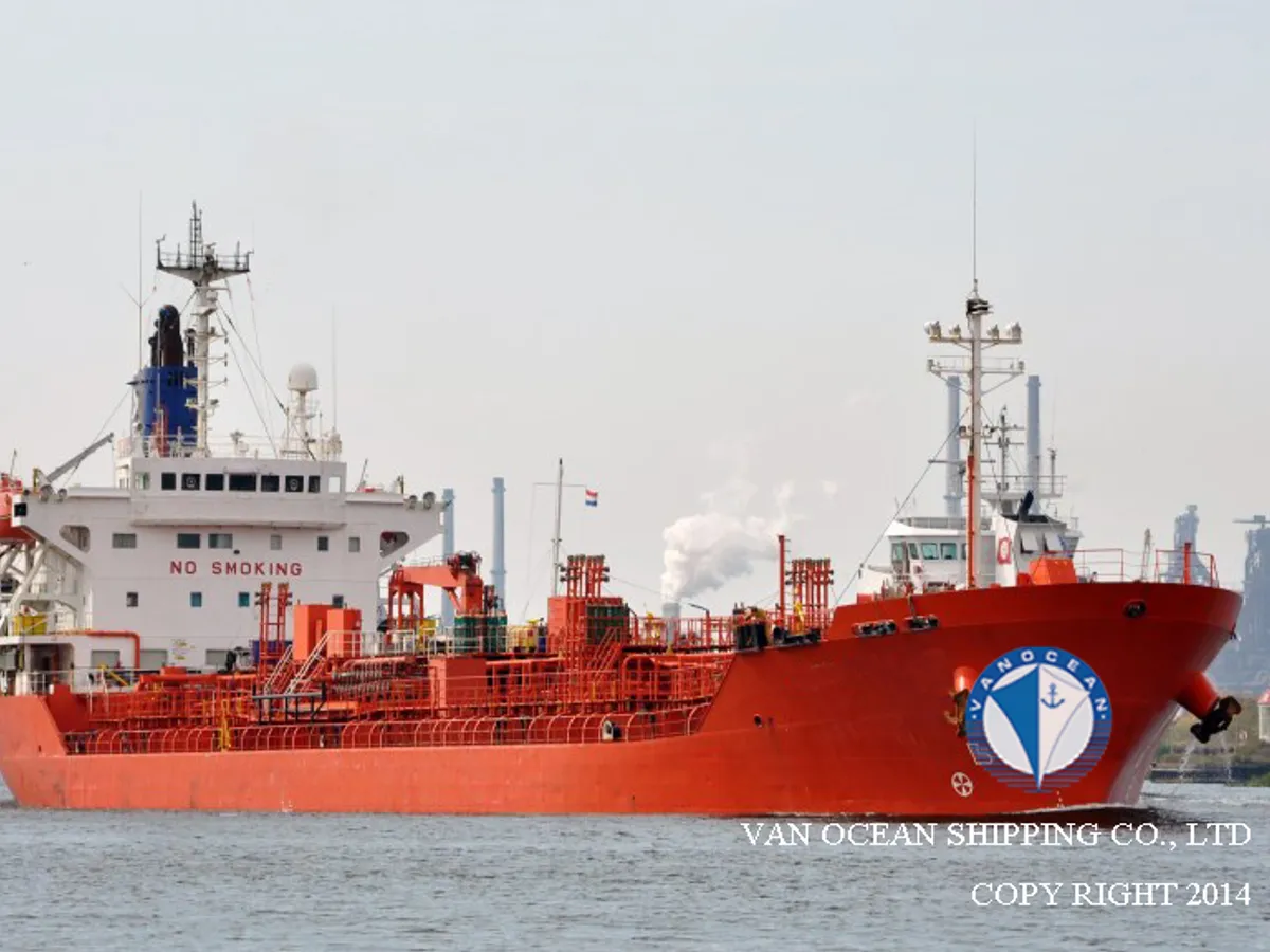Kapal tanker minyak/bahan kimia kanggo didol