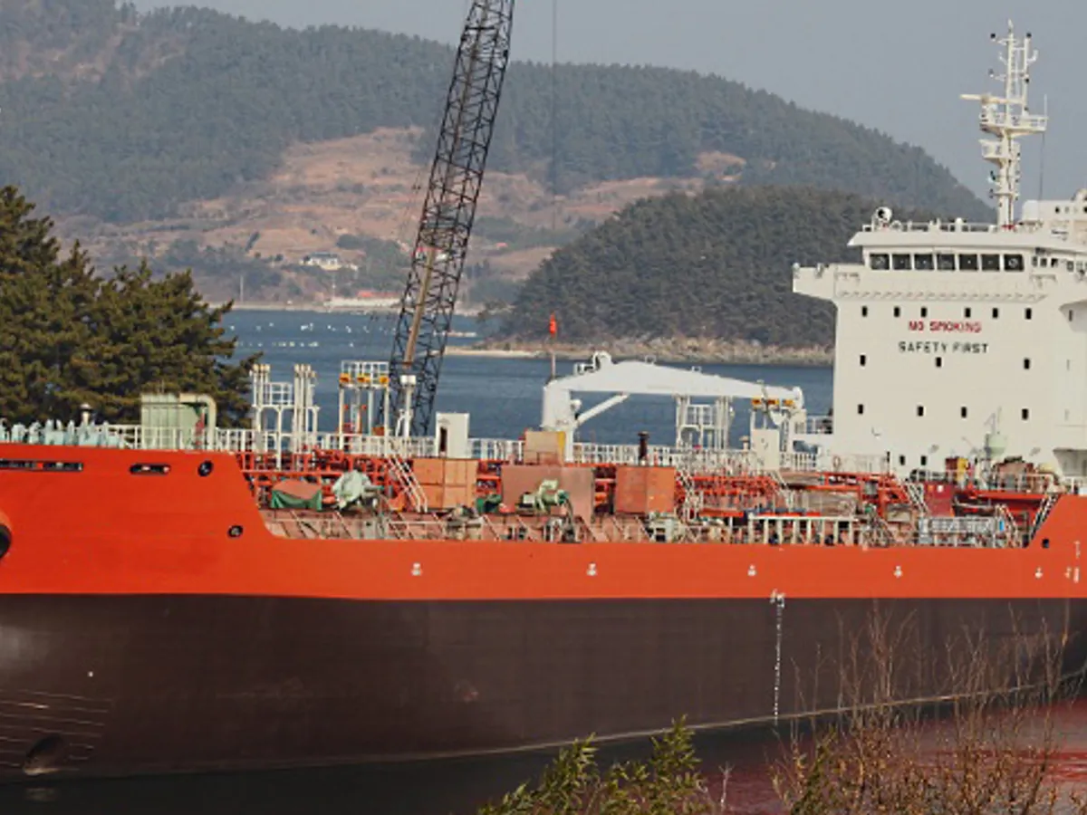 Kapal tanker minyak/bahan kimia kanggo didol