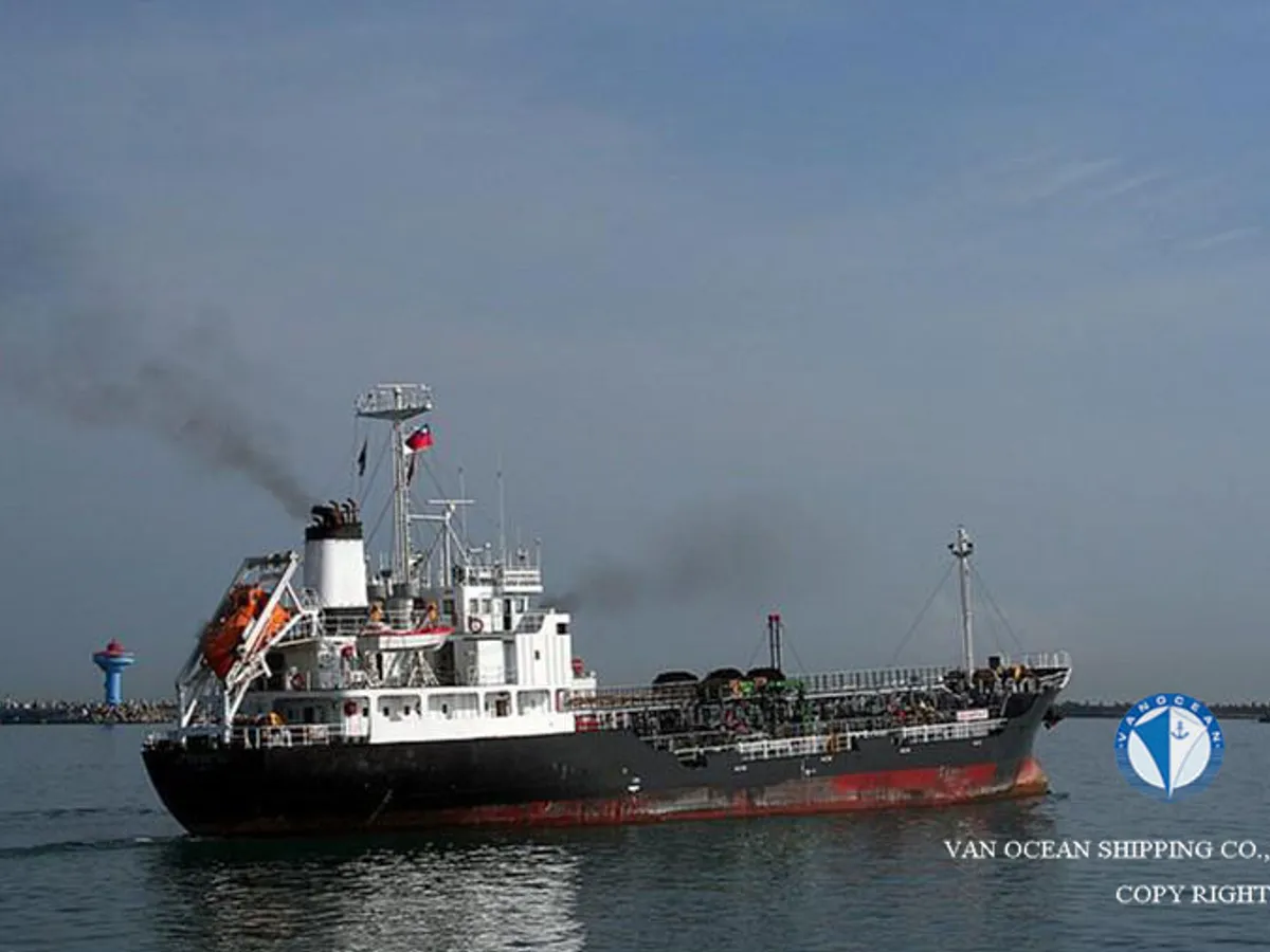 Kapal tanker minyak/bahan kimia kanggo didol