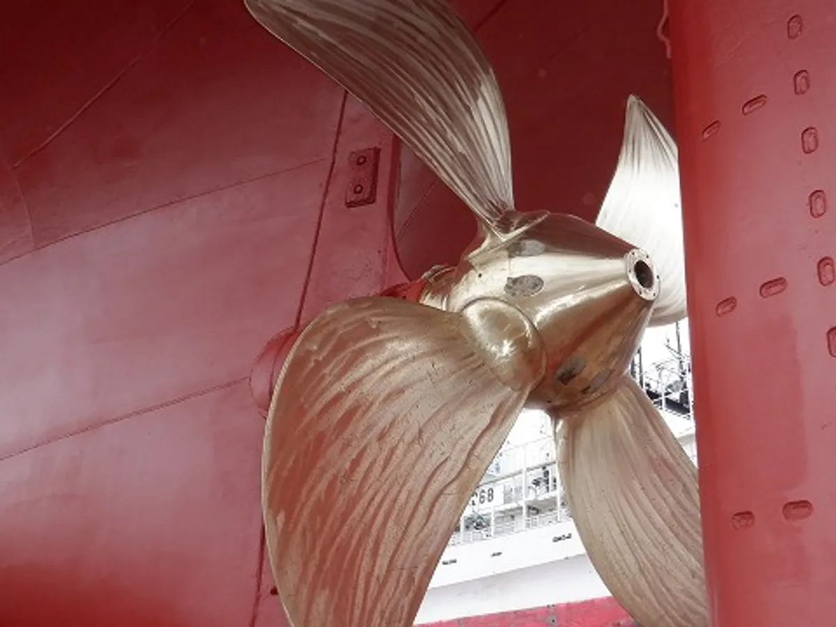 Kapal longliner kanggo didol