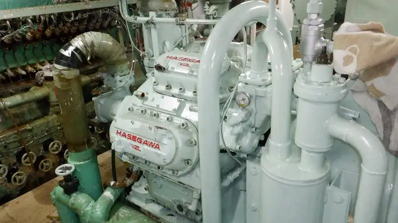 Kapal longliner kanggo didol