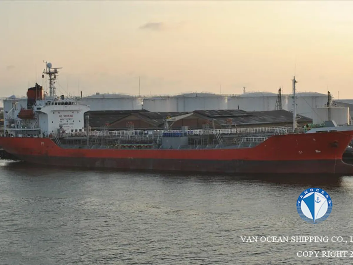 Kapal tanker minyak/bahan kimia kanggo didol