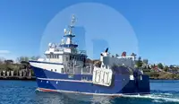 Kapal trawler berkas kanggo didol