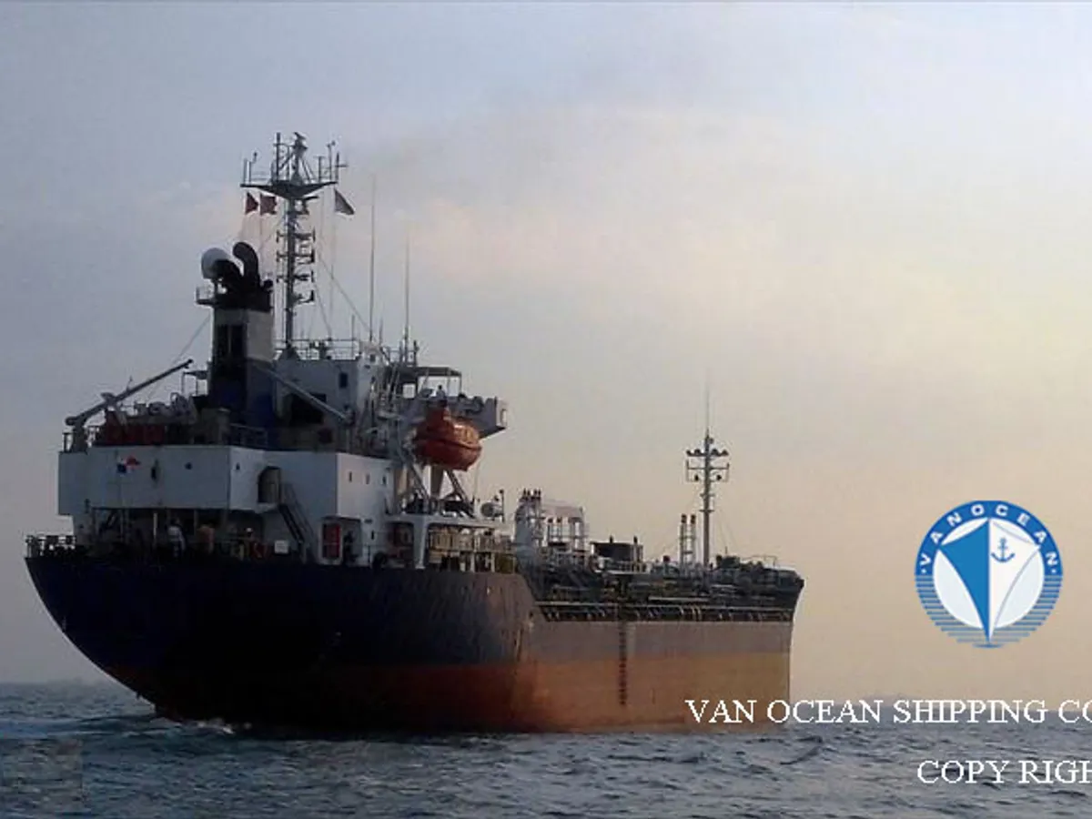 Kapal tanker minyak/bahan kimia kanggo didol