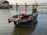 Kapal kerja kanggo didol