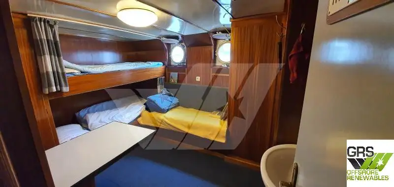 Kapal kerja kanggo didol