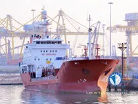 Kapal tanker minyak/bahan kimia kanggo didol