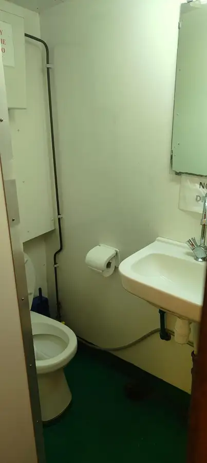 Kapal pasokan kanggo didol
