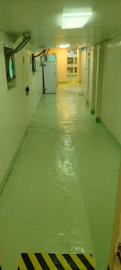 Kapal pasokan kanggo didol