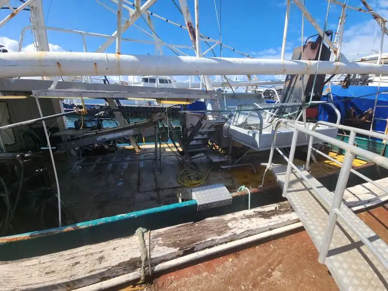 Kapal trawler kanggo didol