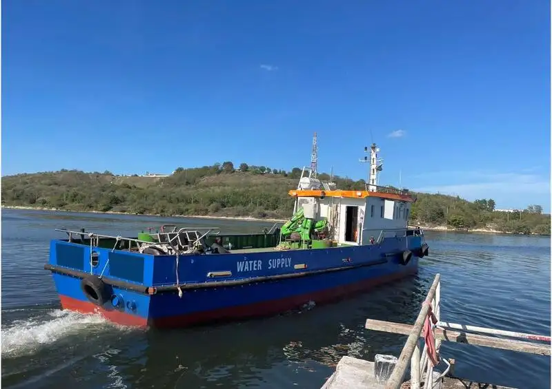 Kapal kerja kanggo didol