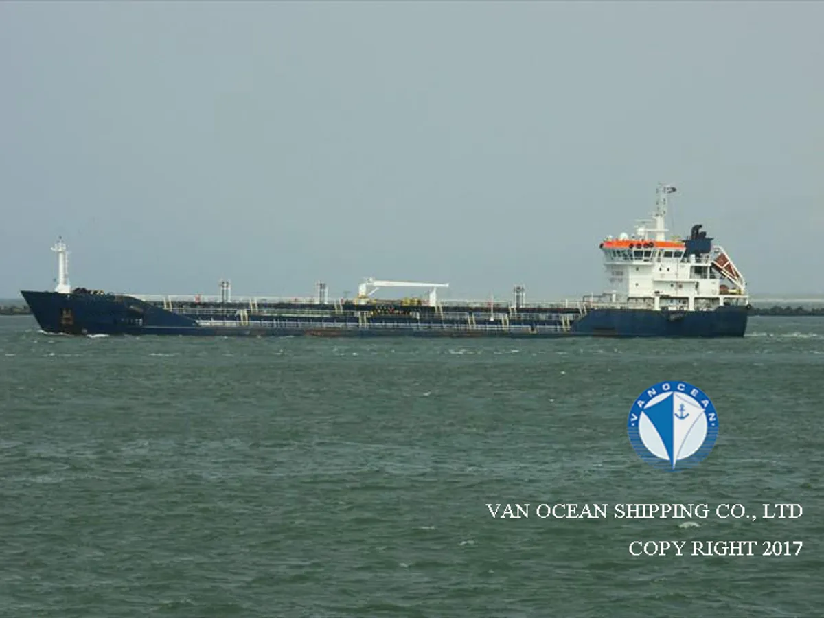 Kapal tanker minyak/bahan kimia kanggo didol